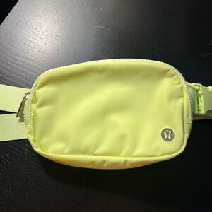 Lululemon Everywhere Belt Bag